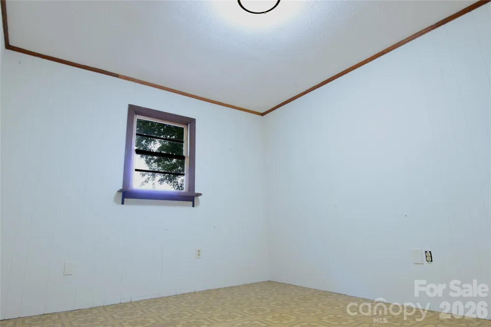 24 Sarabec Hill Road Black Mountain, NC 28711