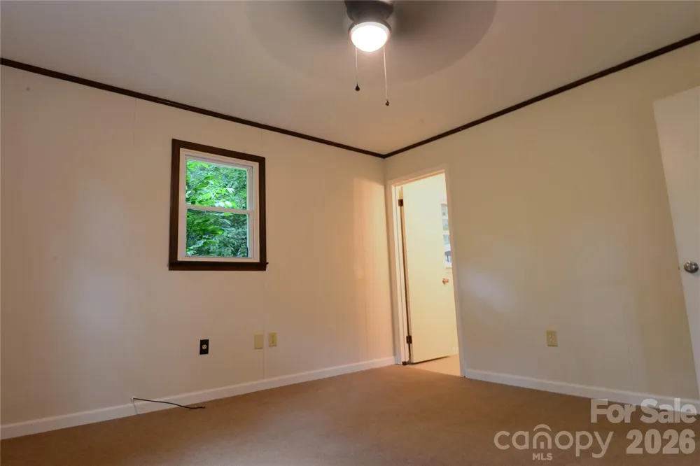 24 Sarabec Hill Road Black Mountain, NC 28711