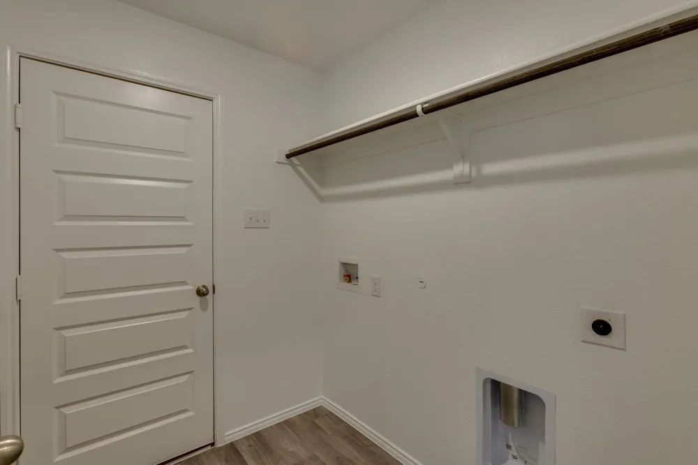 111 Rock Creek Lane Terrell, TX 75160
