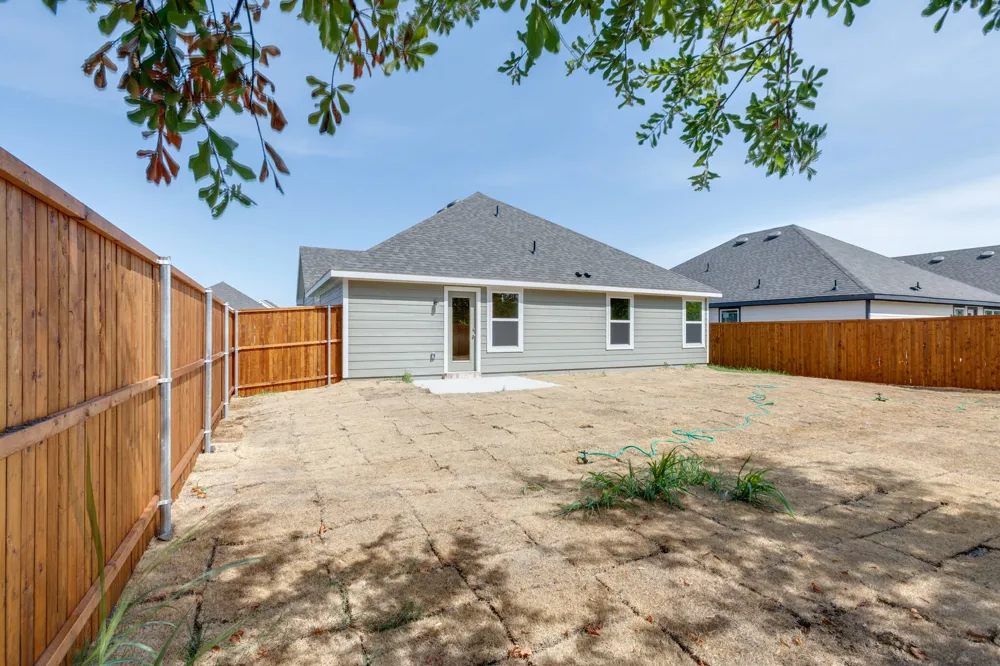 111 Rock Creek Lane Terrell, TX 75160