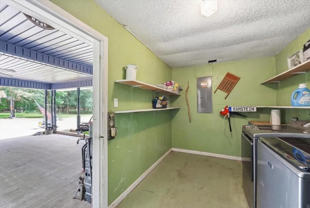 471 Any Old Street E Buna, TX 77612