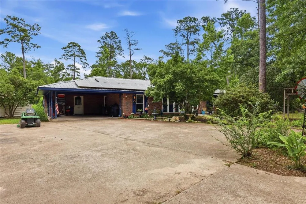 471 Any Old Street E Buna, TX 77612