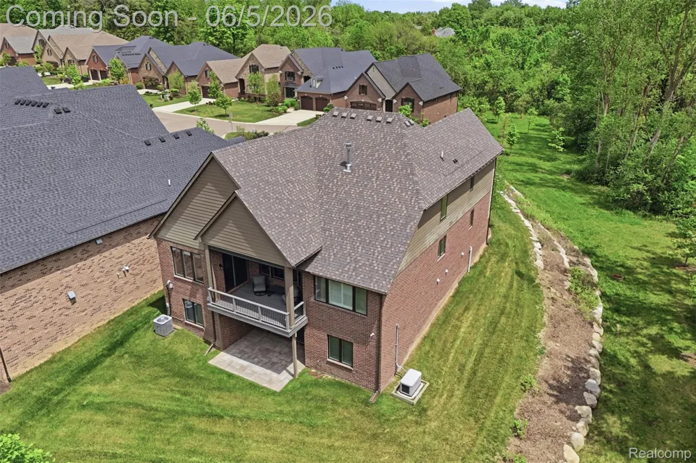 11701 Tuscany Court Plymouth Charter Township, MI 48170