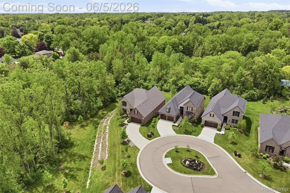 11701 Tuscany Court Plymouth Charter Township, MI 48170