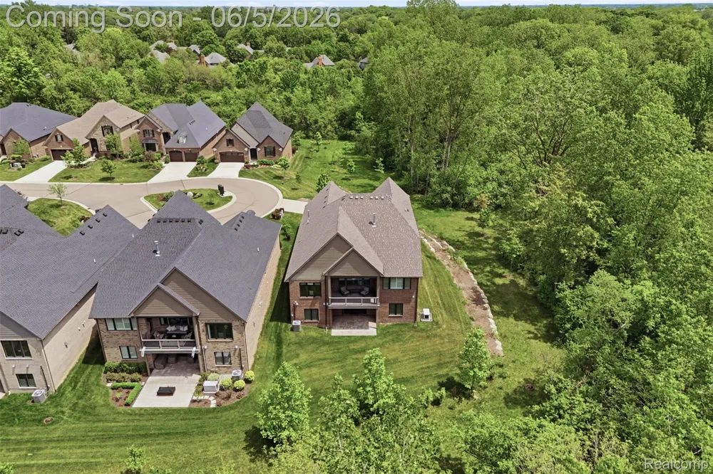 11701 Tuscany Court Plymouth Charter Township, MI 48170