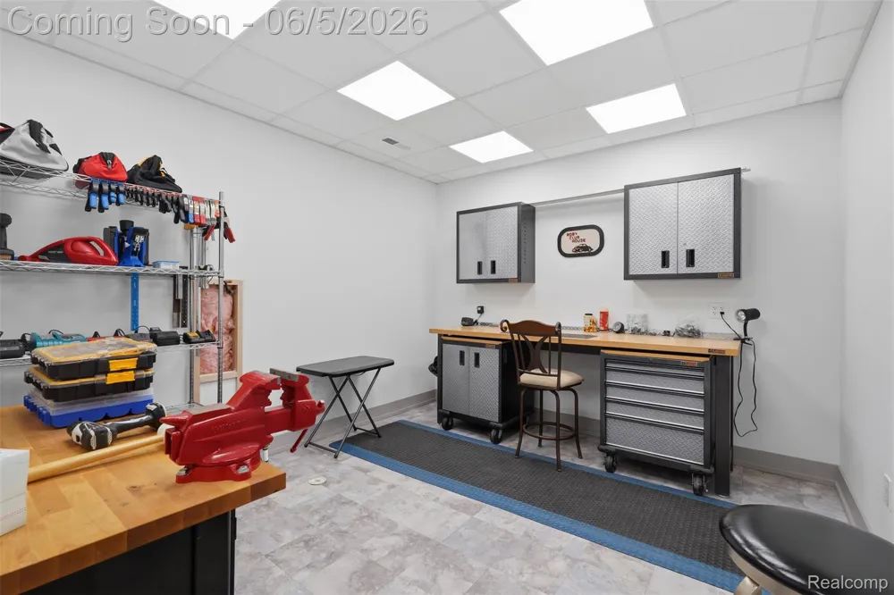 11701 Tuscany Court Plymouth Charter Township, MI 48170