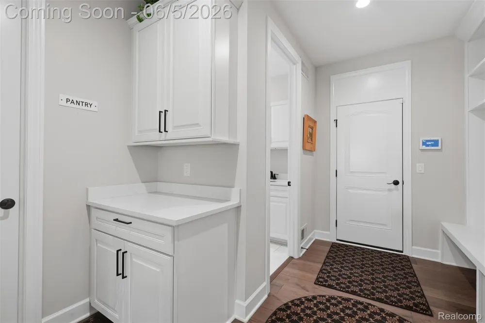 11701 Tuscany Court Plymouth Charter Township, MI 48170