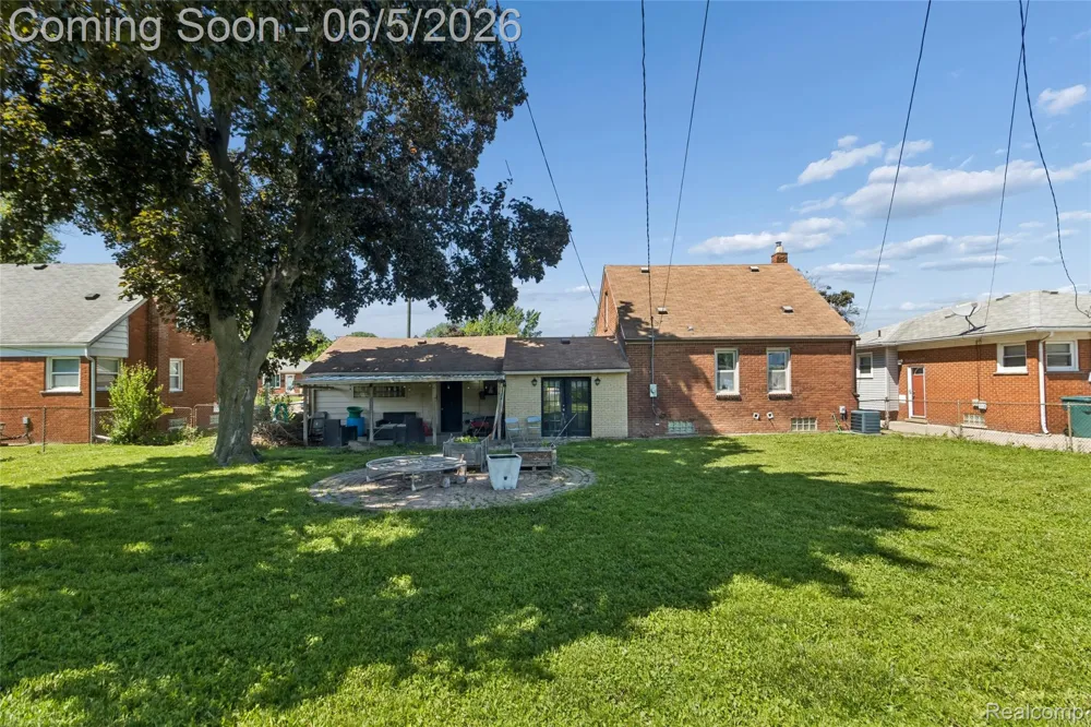 679 Moran Avenue Lincoln Park City, MI 48146