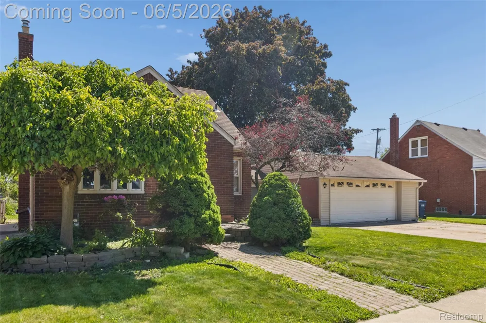 679 Moran Avenue Lincoln Park City, MI 48146