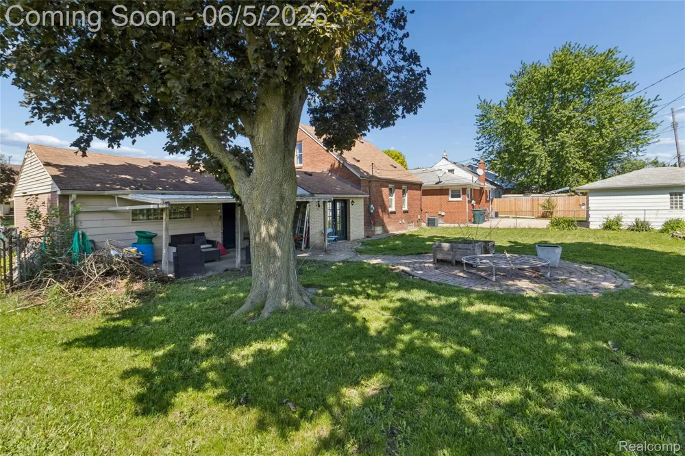 679 Moran Avenue Lincoln Park City, MI 48146
