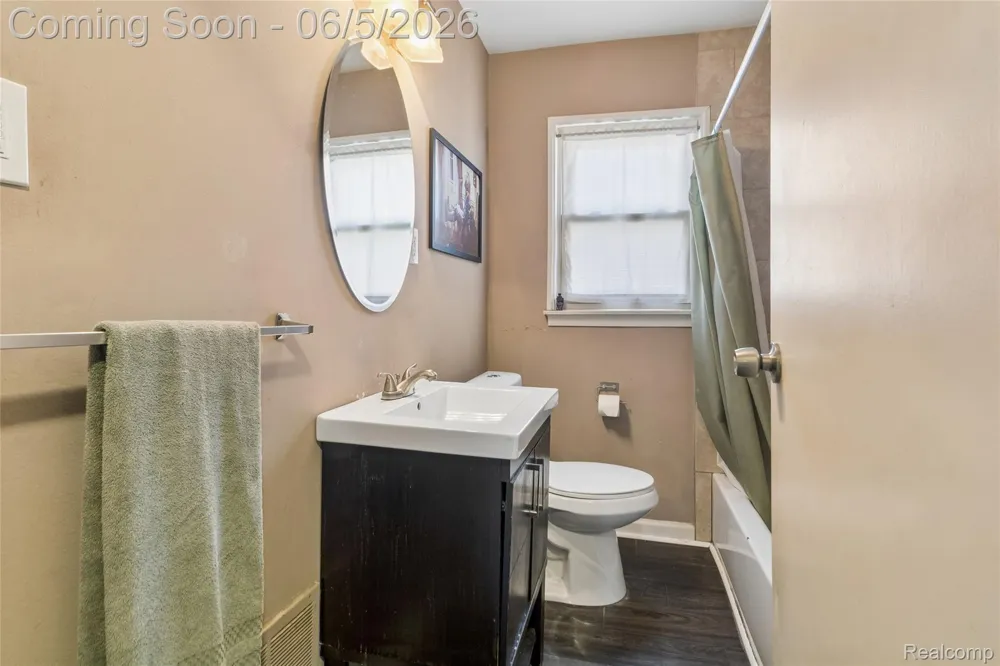 679 Moran Avenue Lincoln Park City, MI 48146