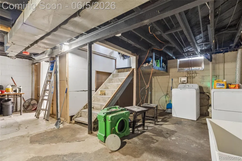 679 Moran Avenue Lincoln Park City, MI 48146