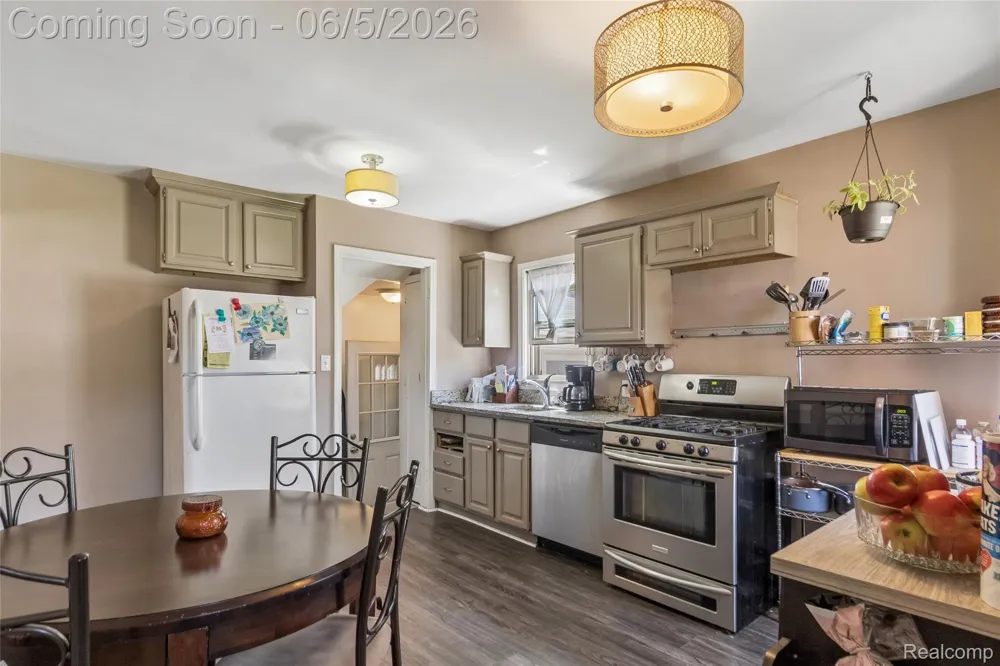 679 Moran Avenue Lincoln Park City, MI 48146