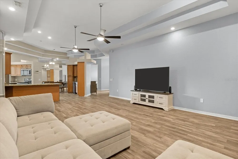 5446 HIGHLANDS VISTA CIRCLE Lakeland, FL 33812