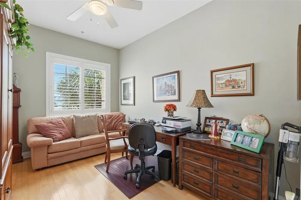 200 BRIGHTWATER DRIVE #10 Clearwater Beach, FL 33767