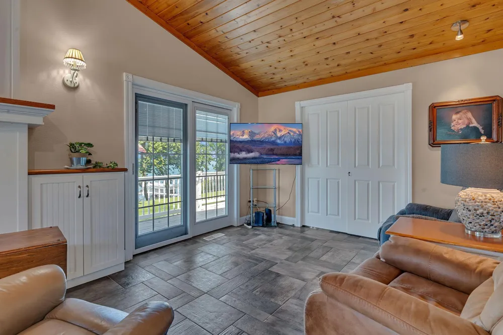 11646 Indian Beach Road Spicer, MN 56288