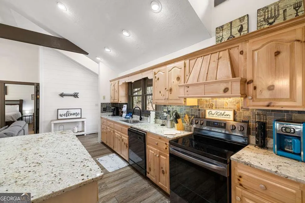 1396 Cherokee TRL Young Harris, GA 30582