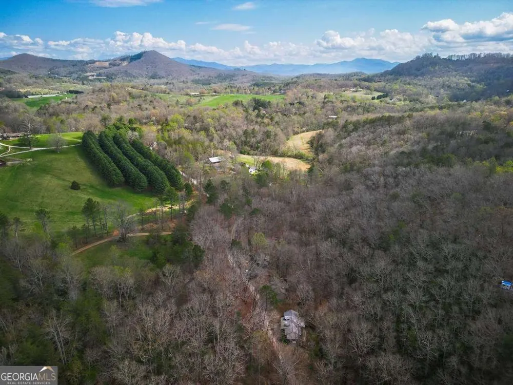 1396 Cherokee TRL Young Harris, GA 30582