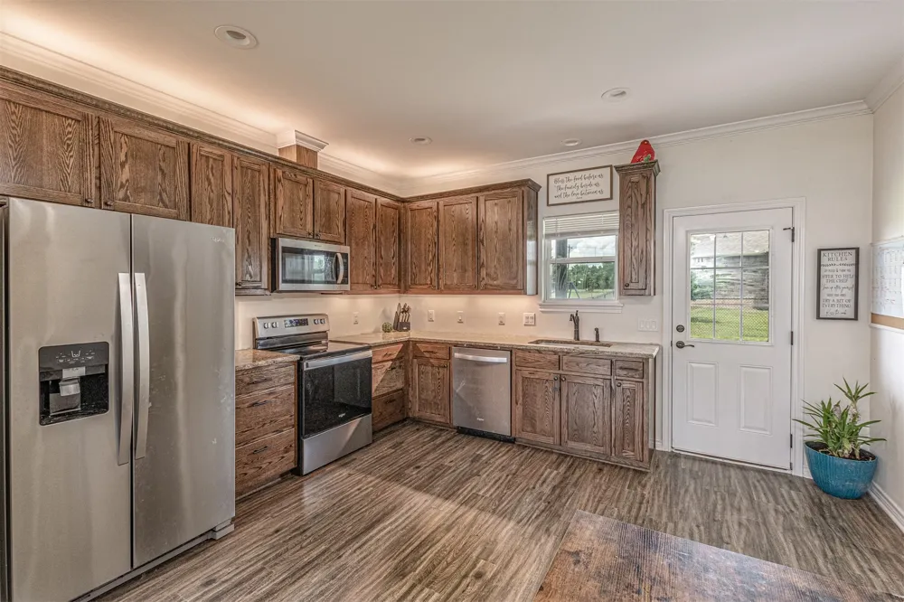 177 Mill Street Emory, TX 75440