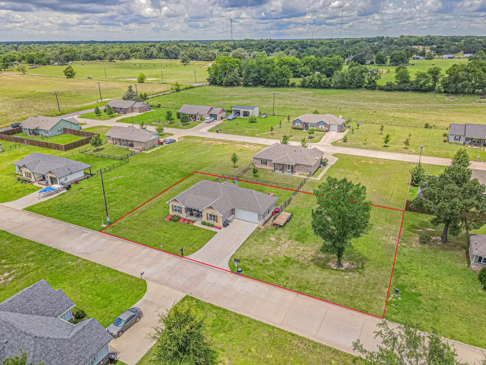 177 Mill Street Emory, TX 75440