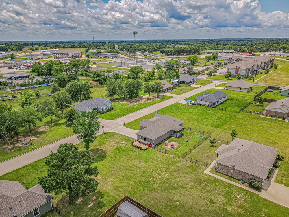 177 Mill Street Emory, TX 75440
