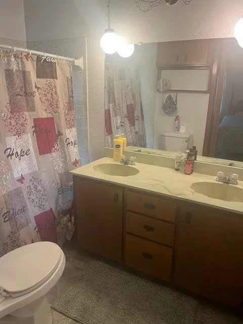 915 W Hwy 84 Highway W Mullin, TX 76864