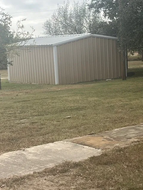 915 W Hwy 84 Highway W Mullin, TX 76864