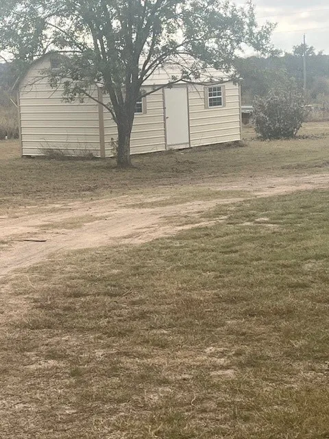 915 W Hwy 84 Highway W Mullin, TX 76864