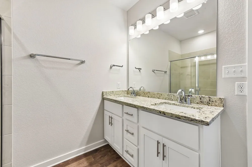 12000 Ellena Cove Austin, TX 78747