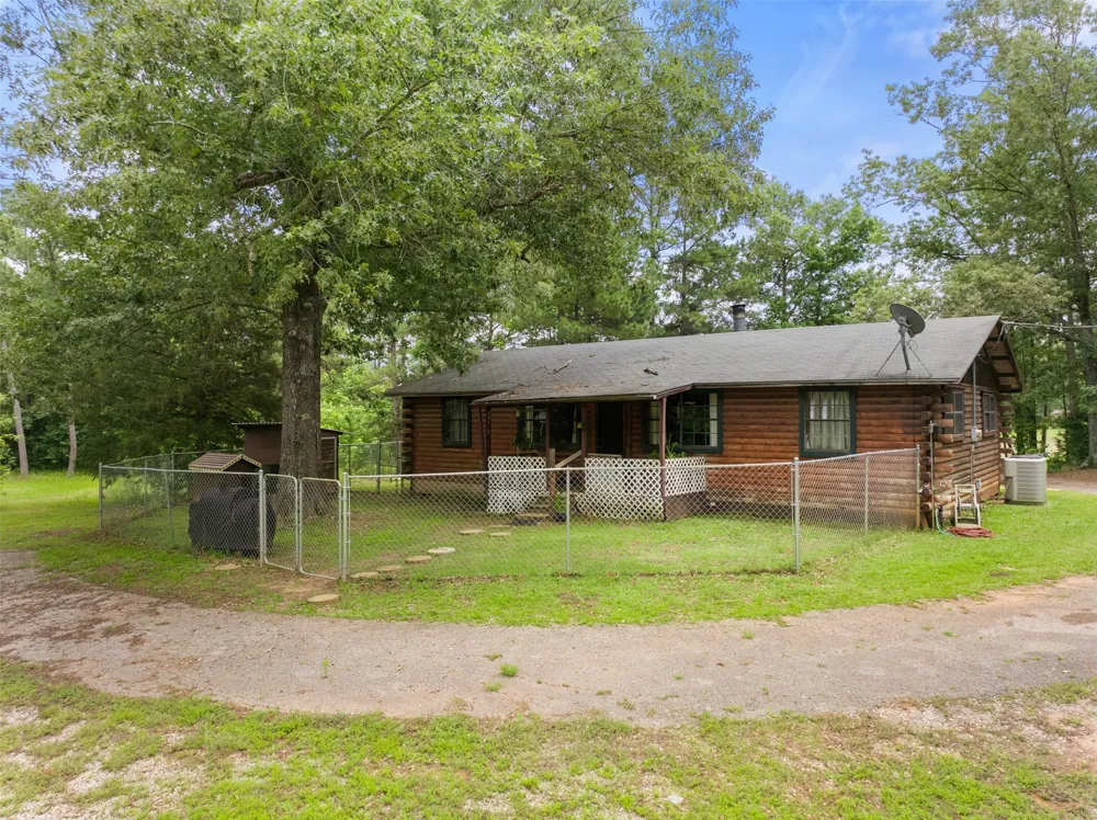 24087 FM 15 Troup, TX 75789