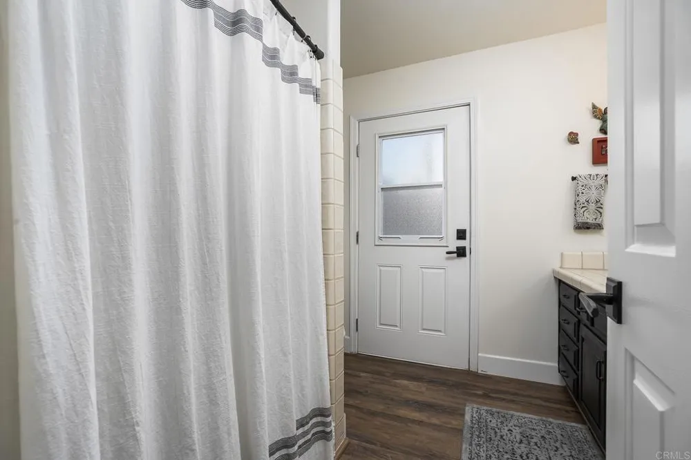 2763 W VICTORIA DR Alpine, CA 91901