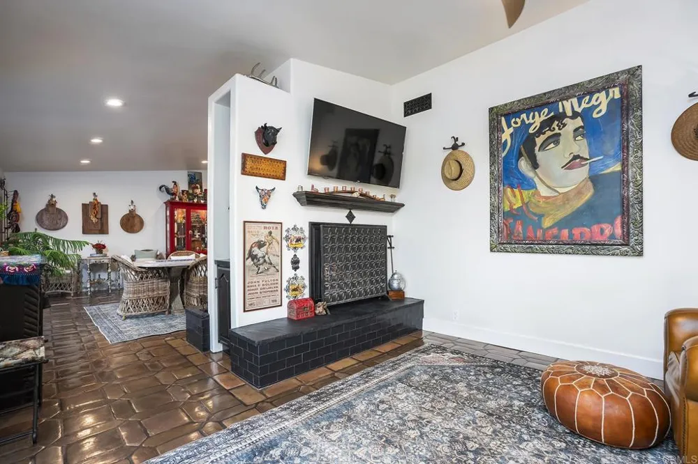 2763 W VICTORIA DR Alpine, CA 91901