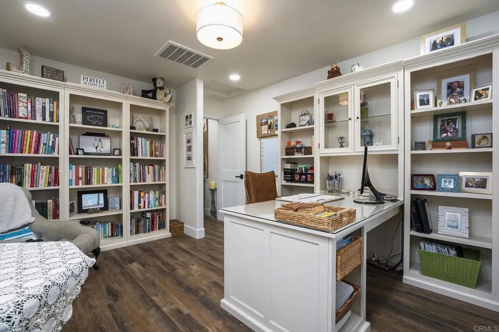 2763 W VICTORIA DR Alpine, CA 91901