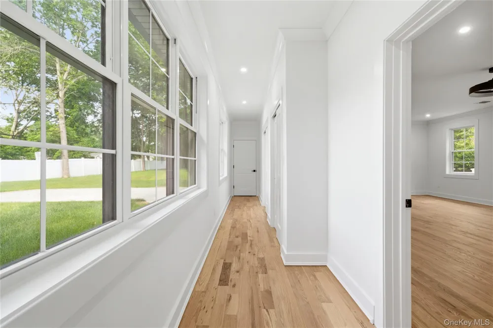 1130 Carlls Straight Path Dix Hills, NY 11746