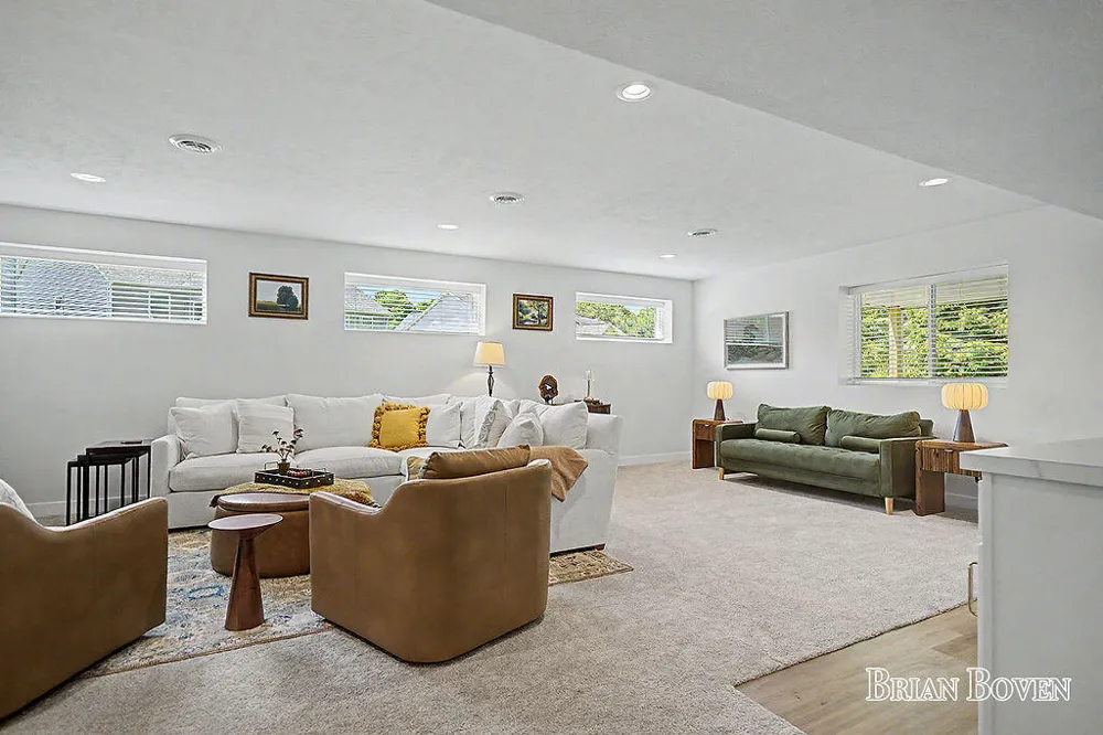 8366 Rose Ridge Drive Rockford, MI 49341