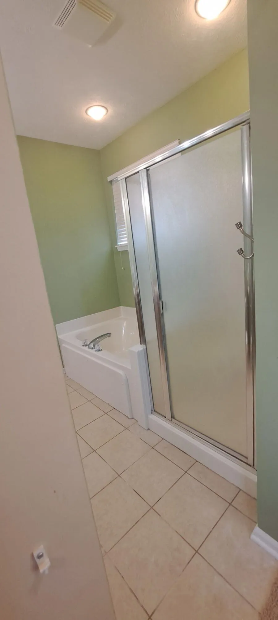 573 Brownstone Street Holland City, MI 49423