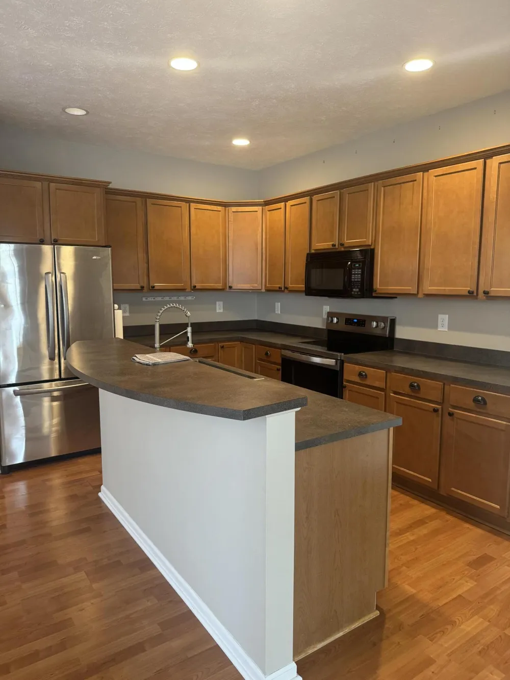 573 Brownstone Street Holland City, MI 49423
