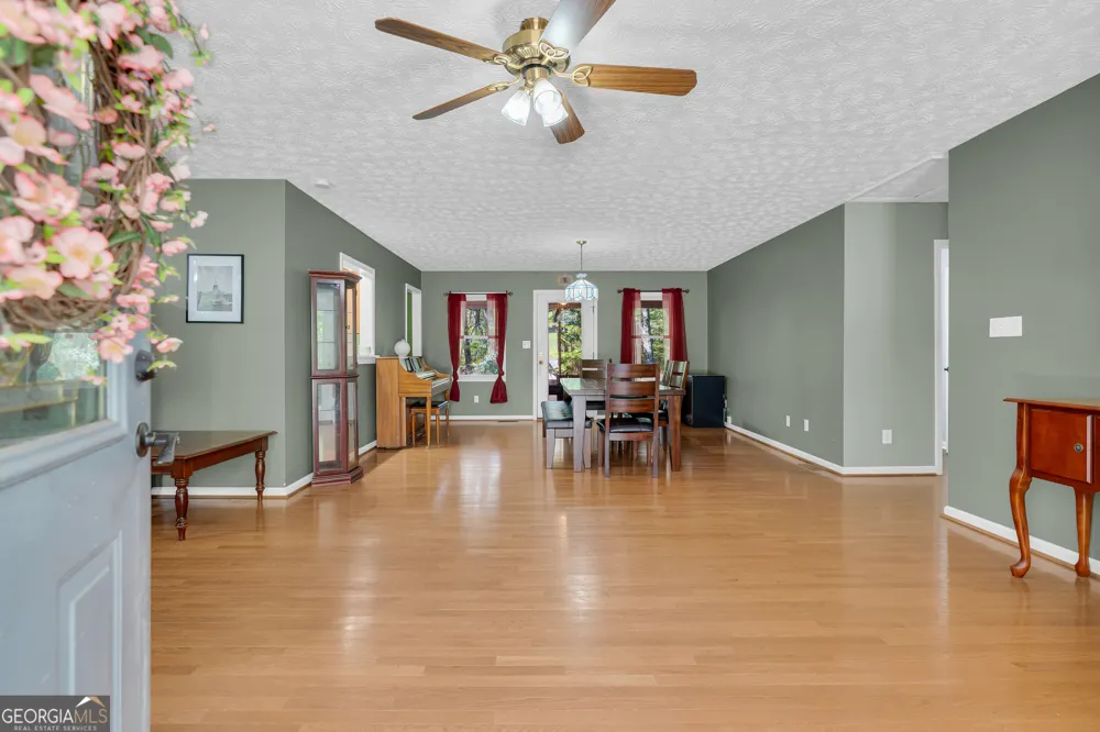 79 Wisteria Cove EST Hartwell, GA 30643
