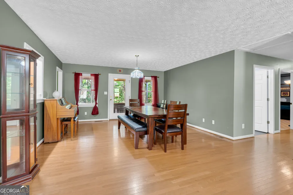 79 Wisteria Cove EST Hartwell, GA 30643