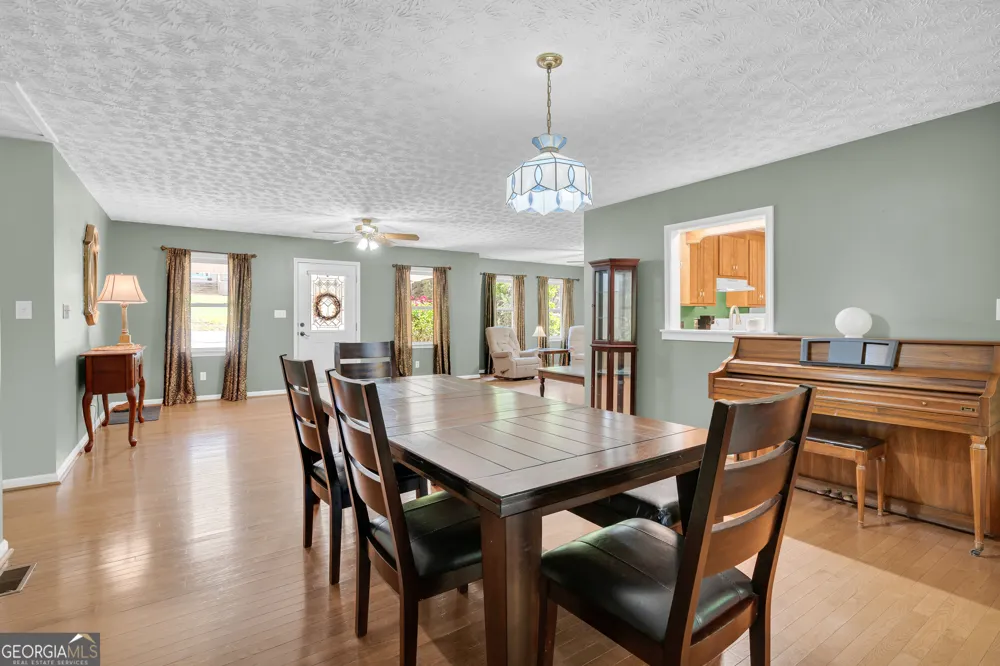 79 Wisteria Cove EST Hartwell, GA 30643