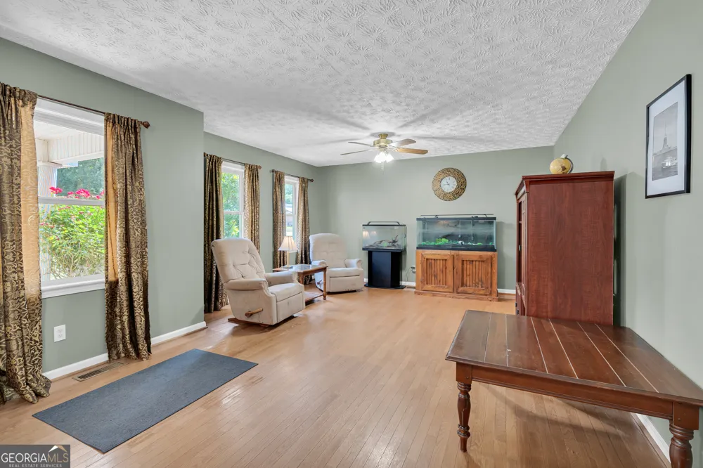 79 Wisteria Cove EST Hartwell, GA 30643
