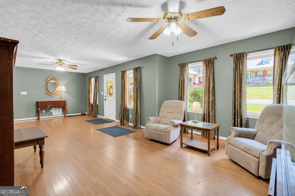79 Wisteria Cove EST Hartwell, GA 30643