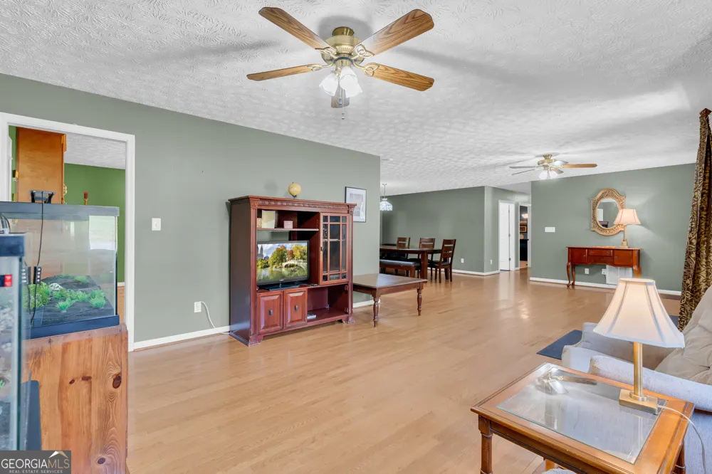 79 Wisteria Cove EST Hartwell, GA 30643