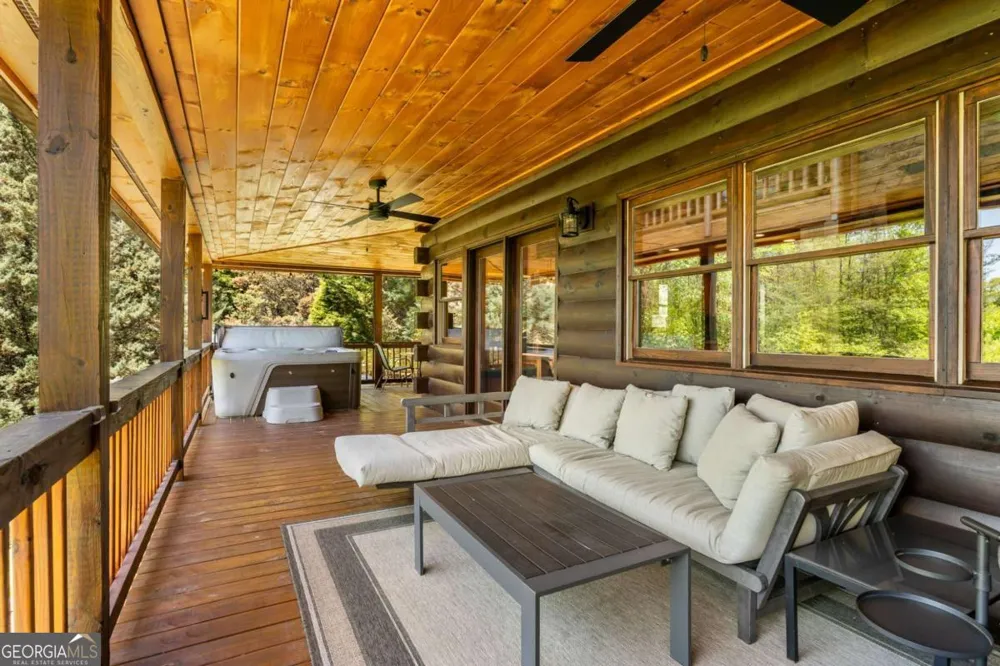 229 Old Mill Pond RD Mineral Bluff, GA 30559