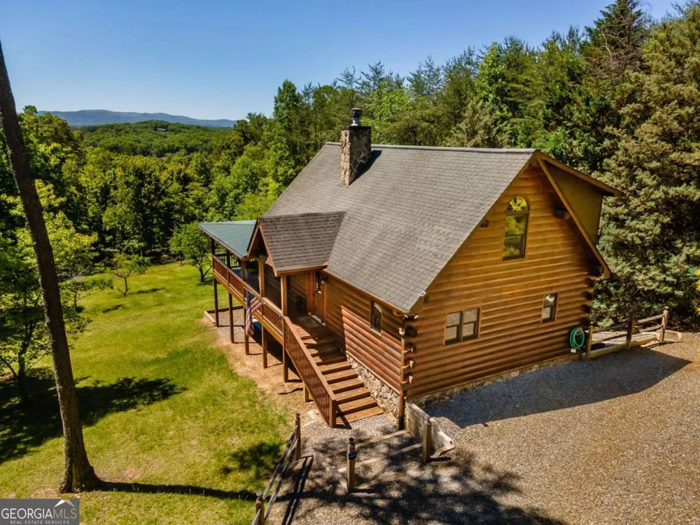 229 Old Mill Pond RD Mineral Bluff, GA 30559