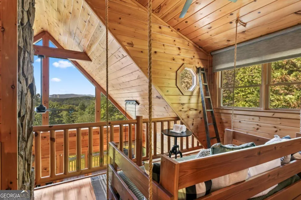 229 Old Mill Pond RD Mineral Bluff, GA 30559