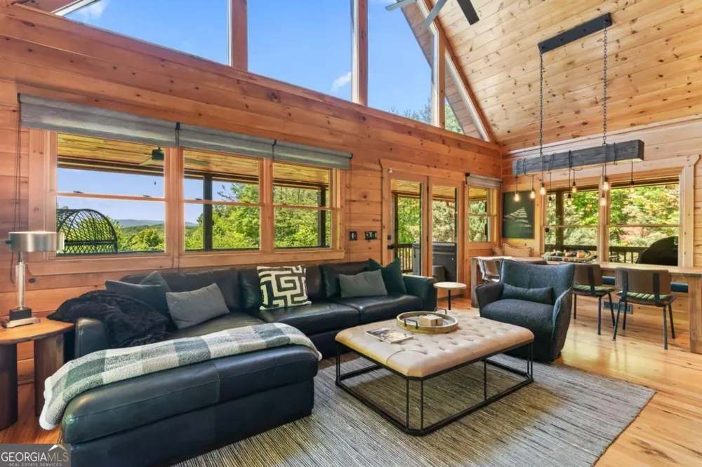 229 Old Mill Pond RD Mineral Bluff, GA 30559