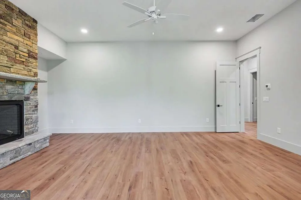 383 Rustic Barn TRL Morganton, GA 30560