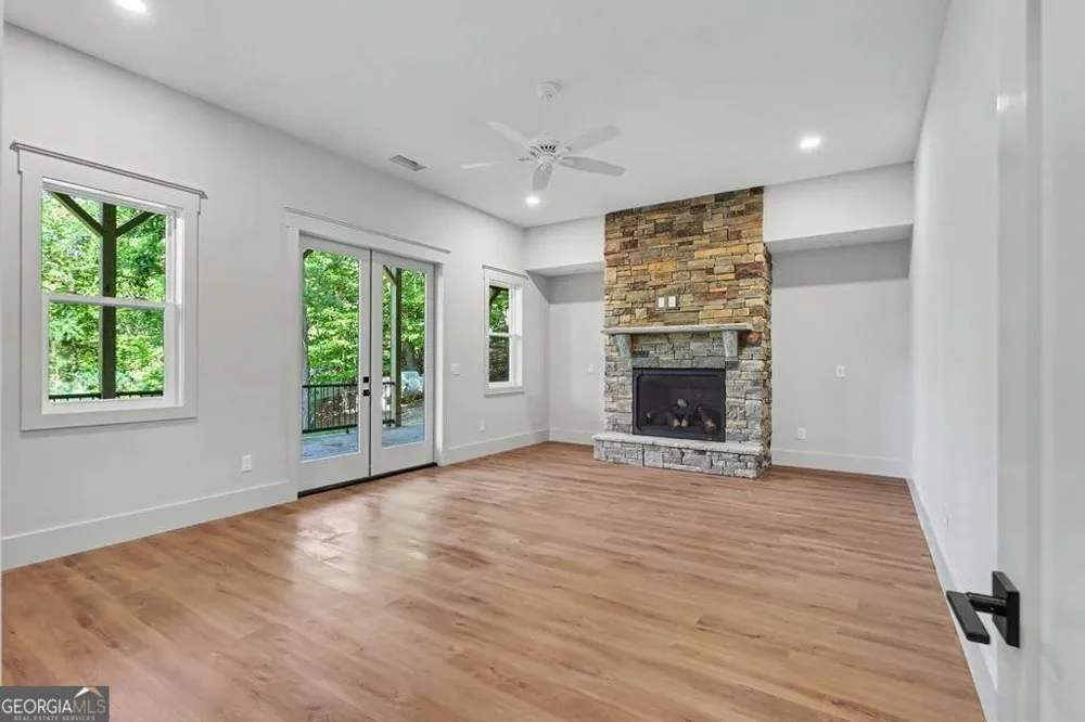 383 Rustic Barn TRL Morganton, GA 30560