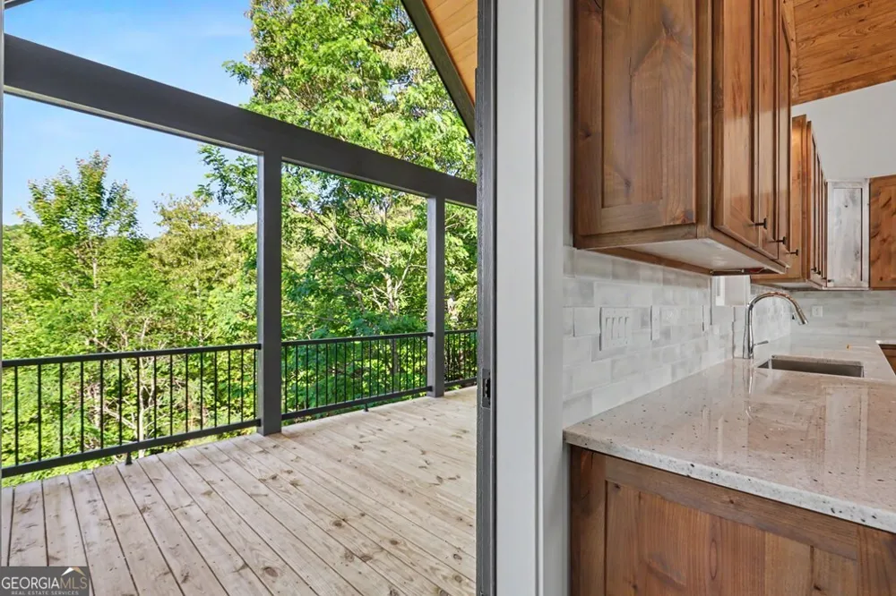 383 Rustic Barn TRL Morganton, GA 30560